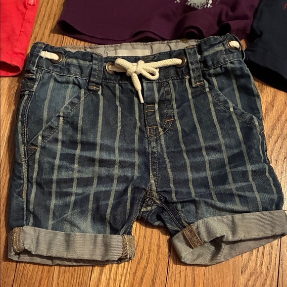 George and Others Shark and Stripes Rompers, Tees and Shorts - Picture 14 of 15